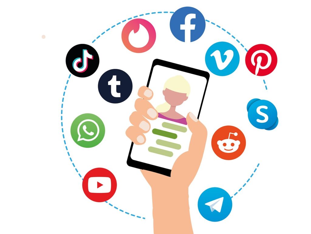 social media, applications, apps, thoughts, social media applications, symbols, circle, tree, networks, internet, like, social, social network, facebook, networking, multimedia, chat, communication, favor, mobile, cellphone, screen, social media, social media, social media, nature, social media, social media